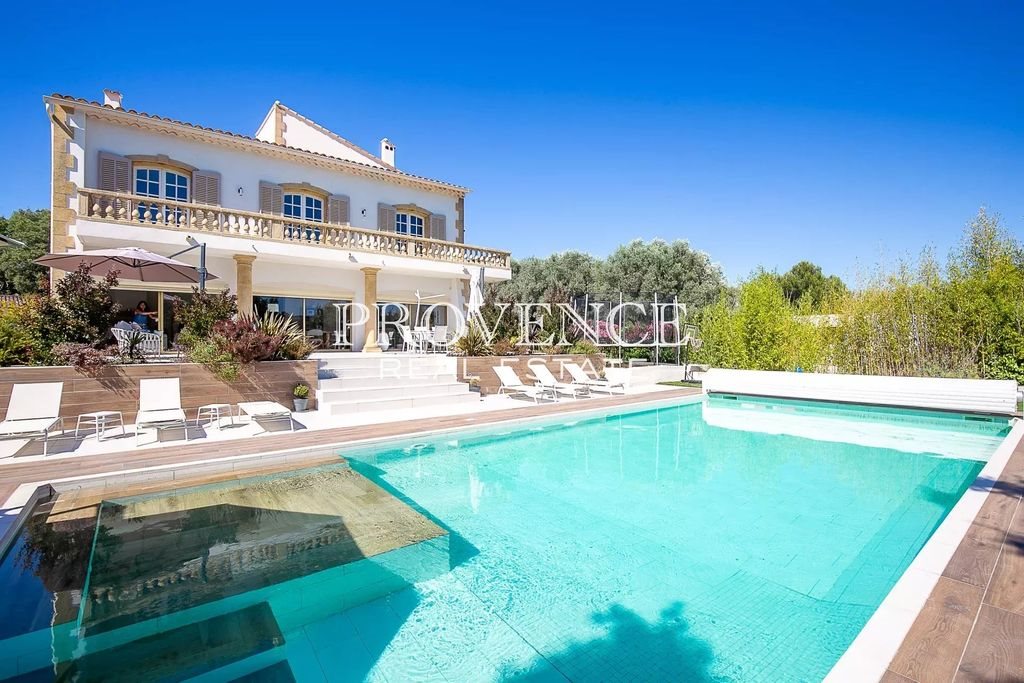 Maison à louer, 300m², Aubagne