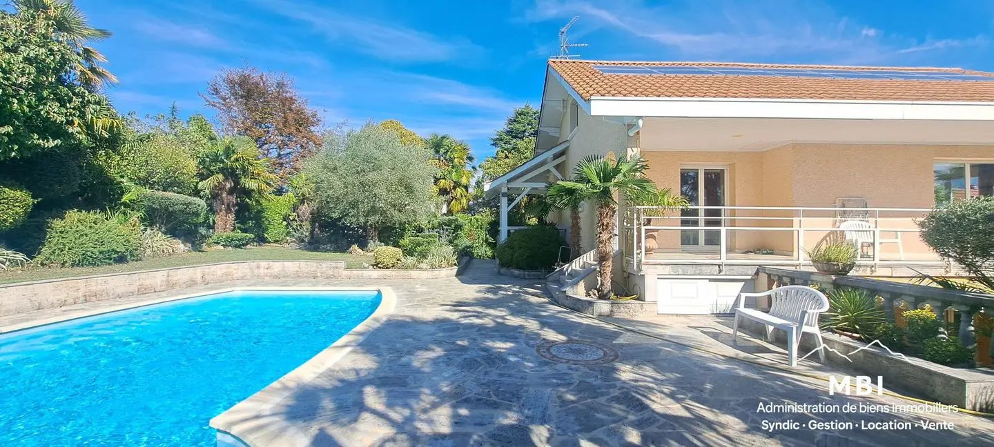 Maison à vendre, 217m², Saint-Nazaire-les-Eymes