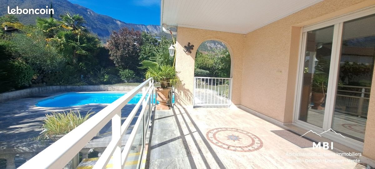 Maison à vendre, 217m², Saint-Nazaire-les-Eymes