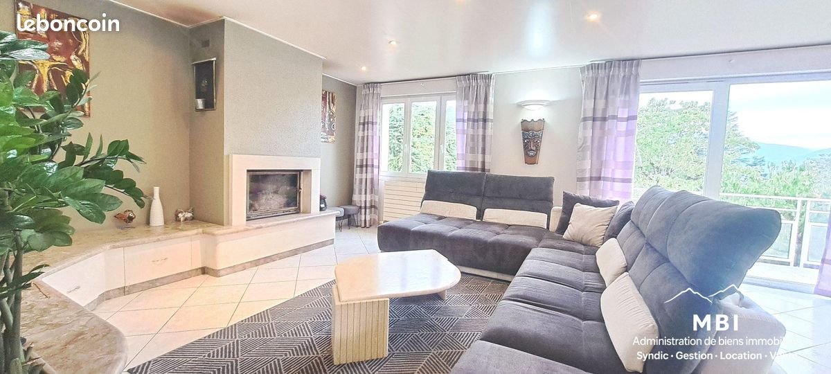 Maison à vendre, 217m², Saint-Nazaire-les-Eymes