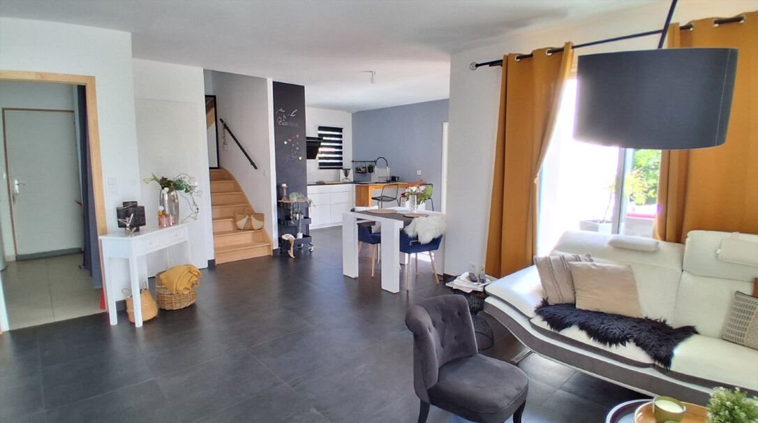 Maison à vendre, 99m², Couëron