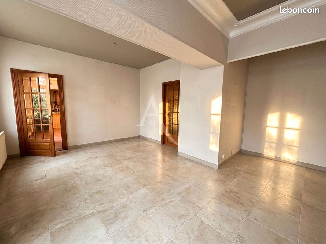 Maison à vendre, 211m², Précigné