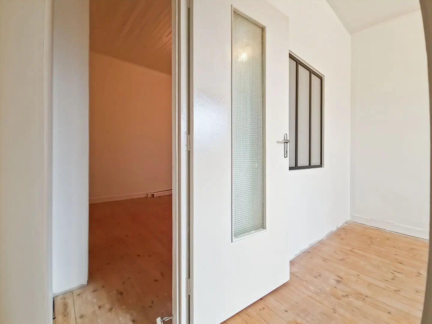 Maison à louer, 51m², Pisany