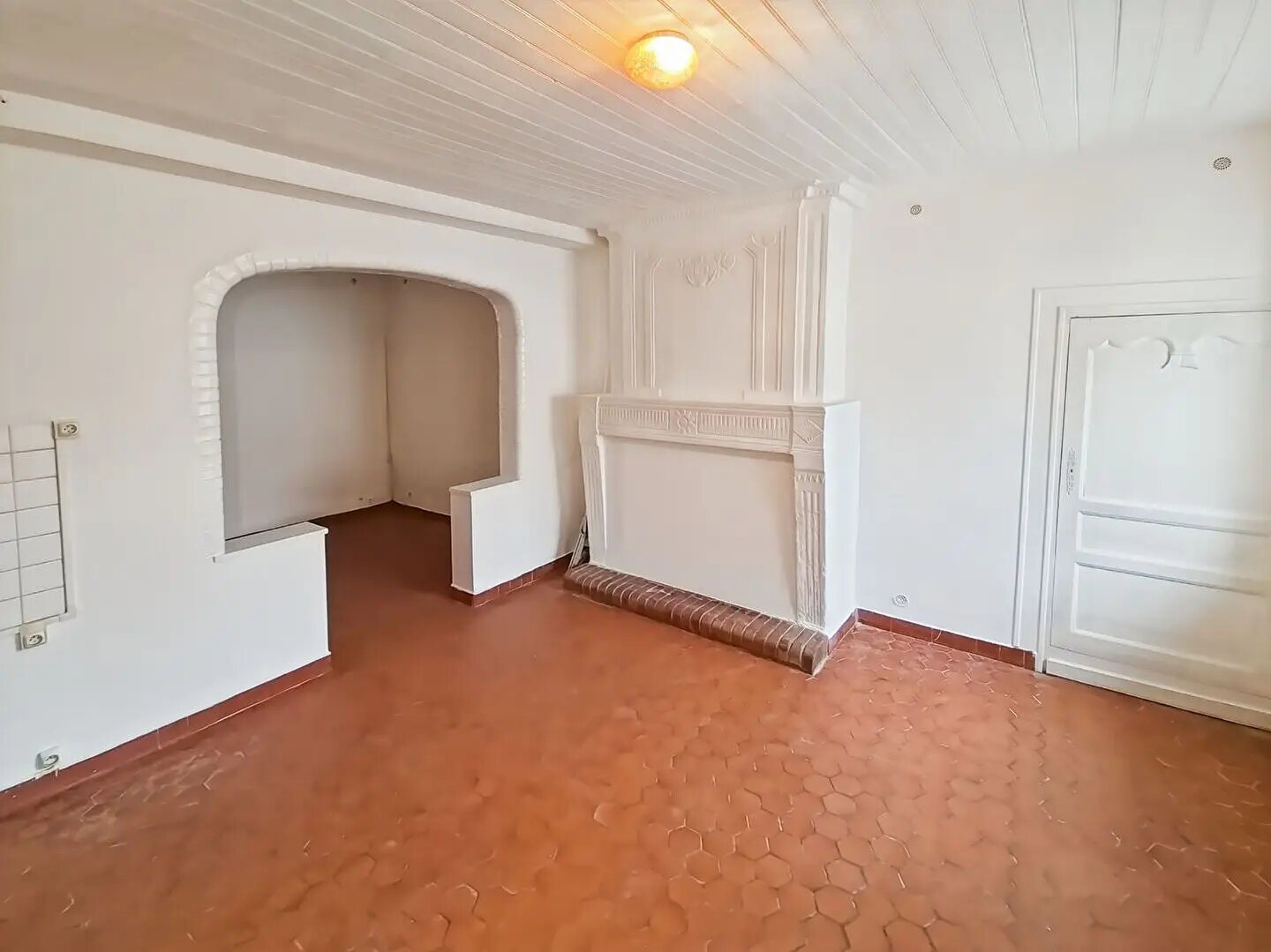 Maison à louer, 51m², Pisany