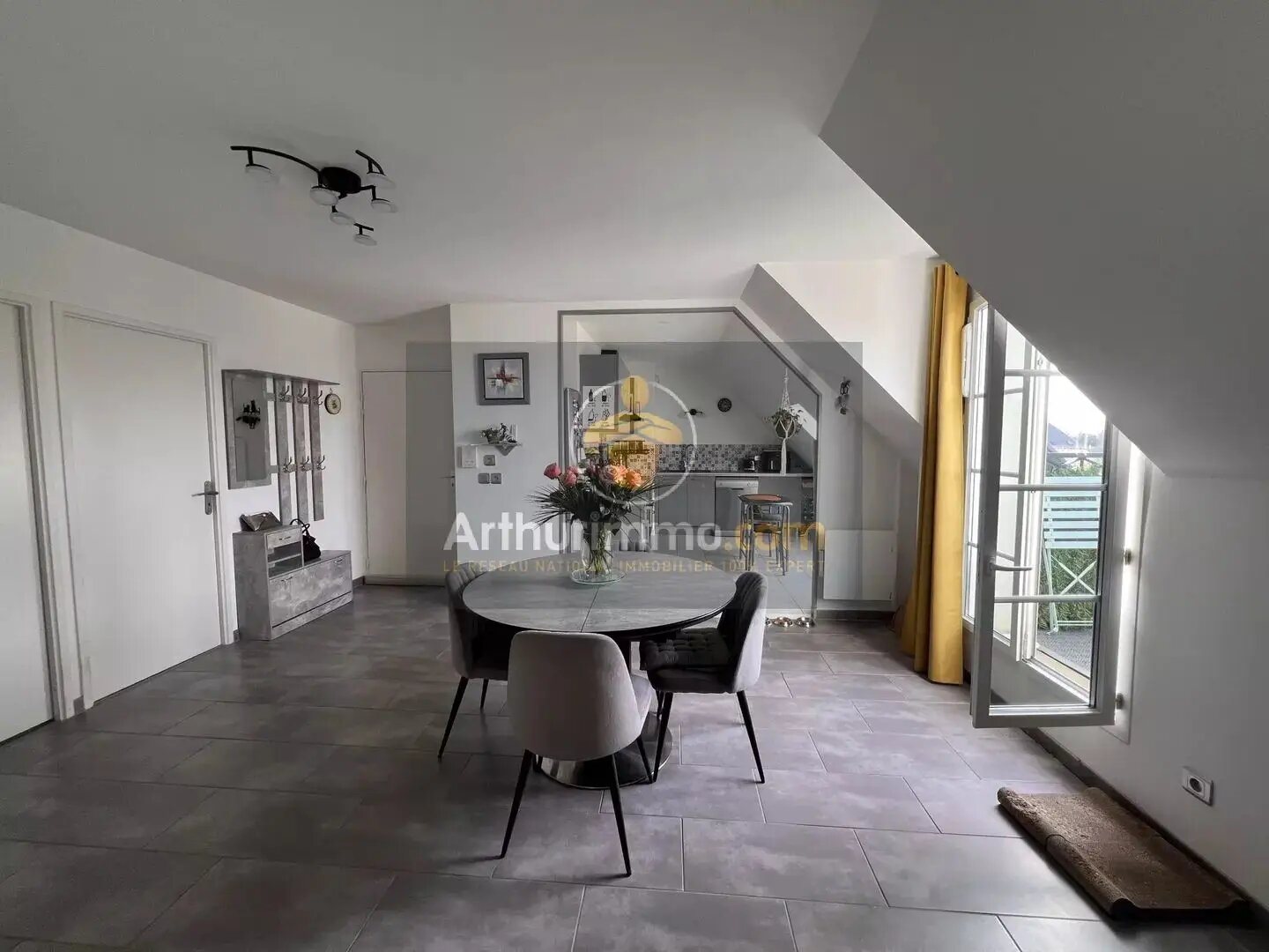 Appartement à vendre, 74m², Fontenay-Trésigny