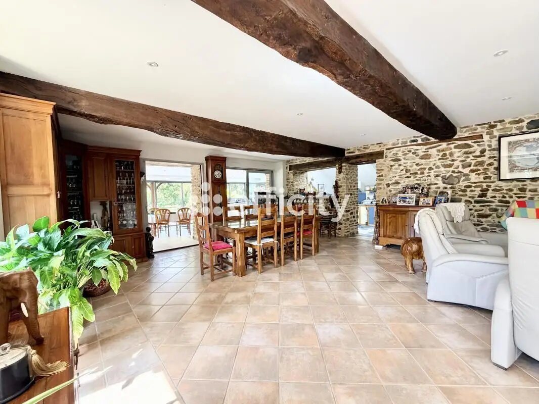 Maison à vendre, 250m², Châteaugiron