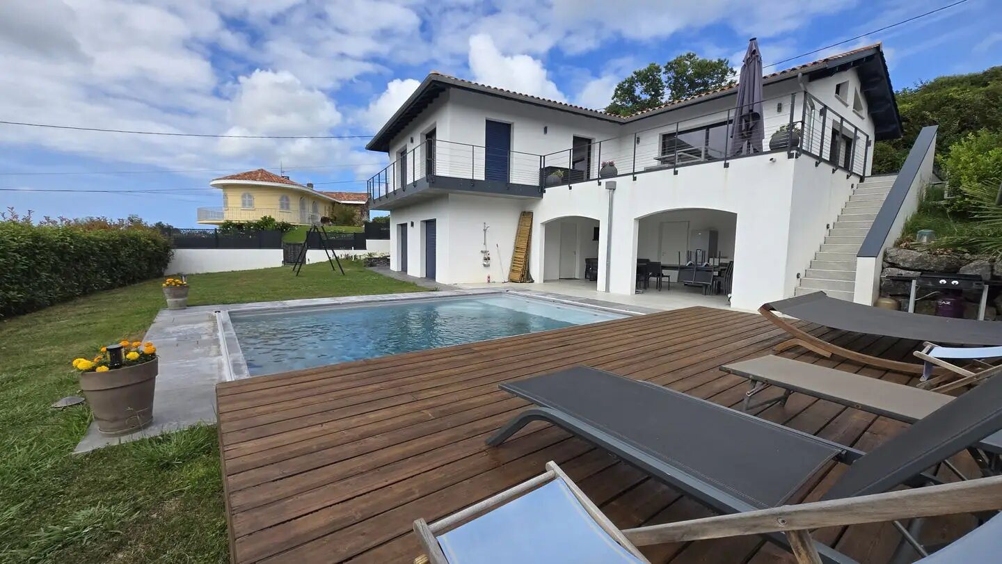 Maison à louer, 131m², Urrugne