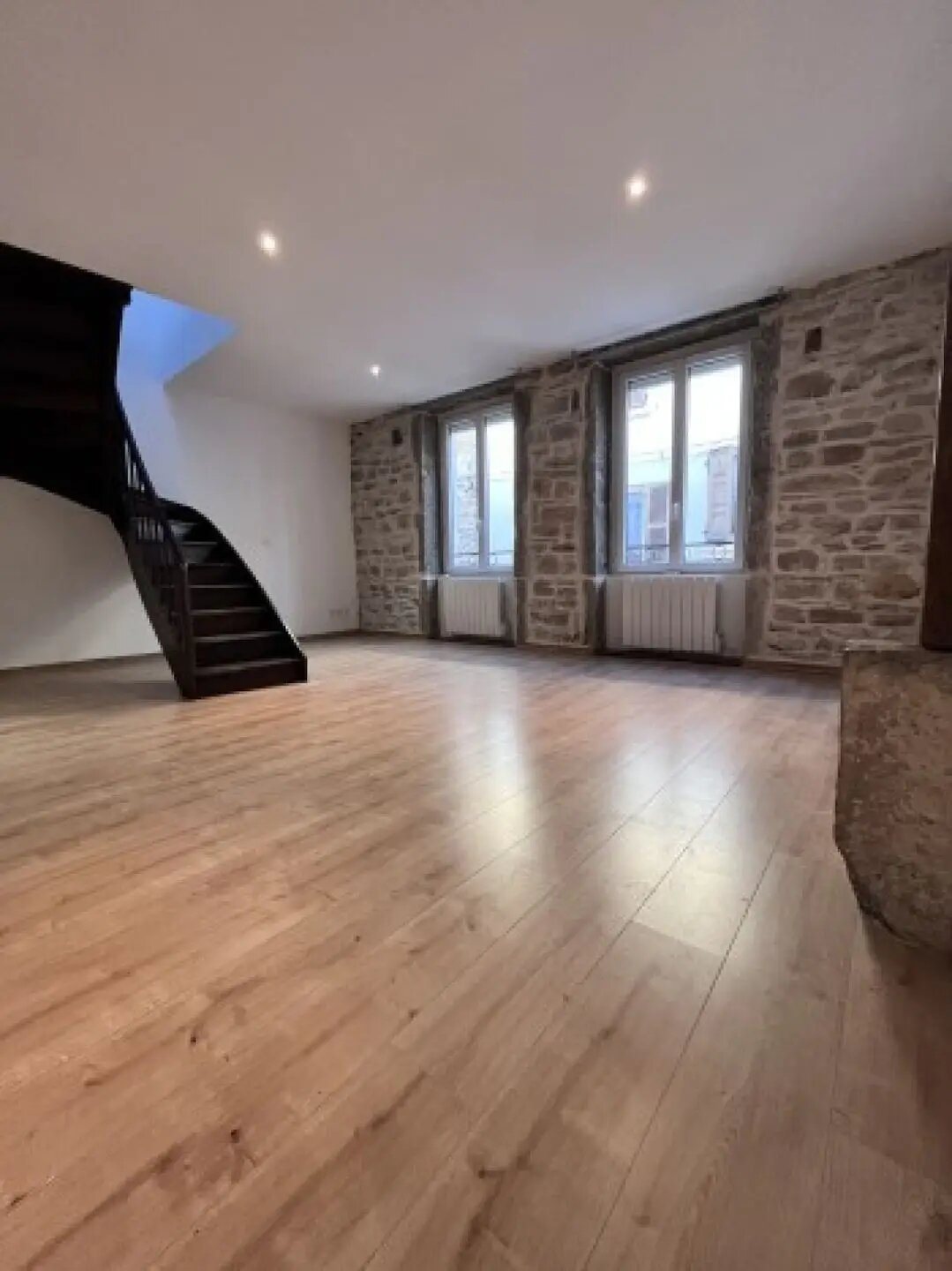 Appartement à louer, 84m², Lagnieu