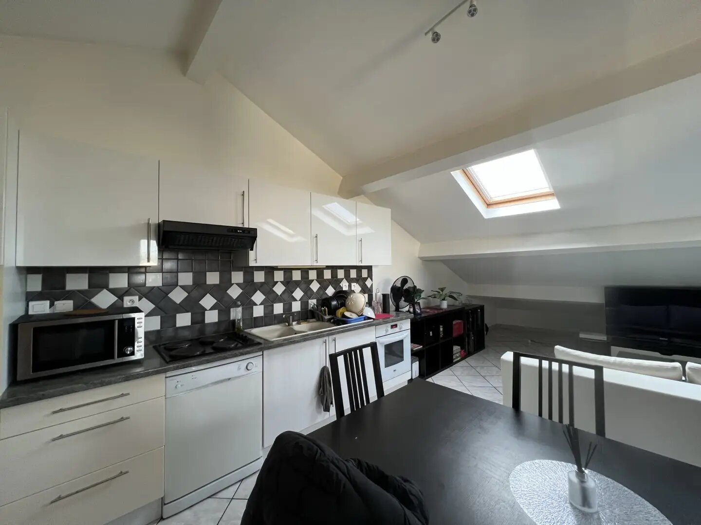 Appartement à louer, 36m², Saint-Maurice-de-Gourdans