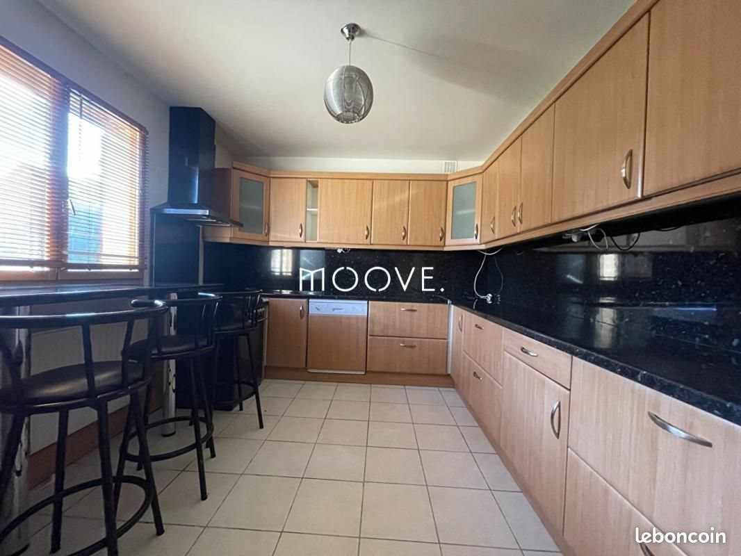 Maison à vendre, 150m², Barentin