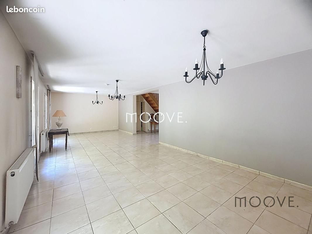Maison à vendre, 150m², Barentin