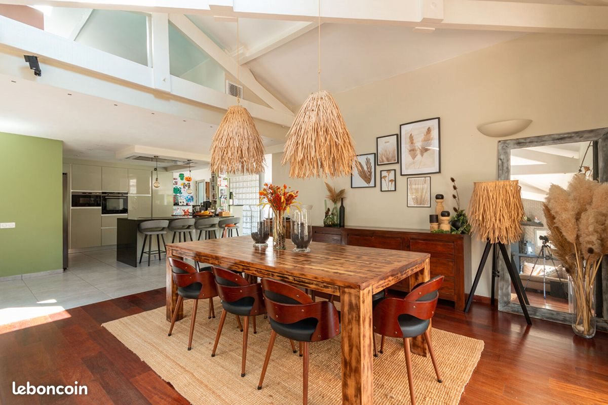 Maison à vendre, 211m², Carbon-Blanc