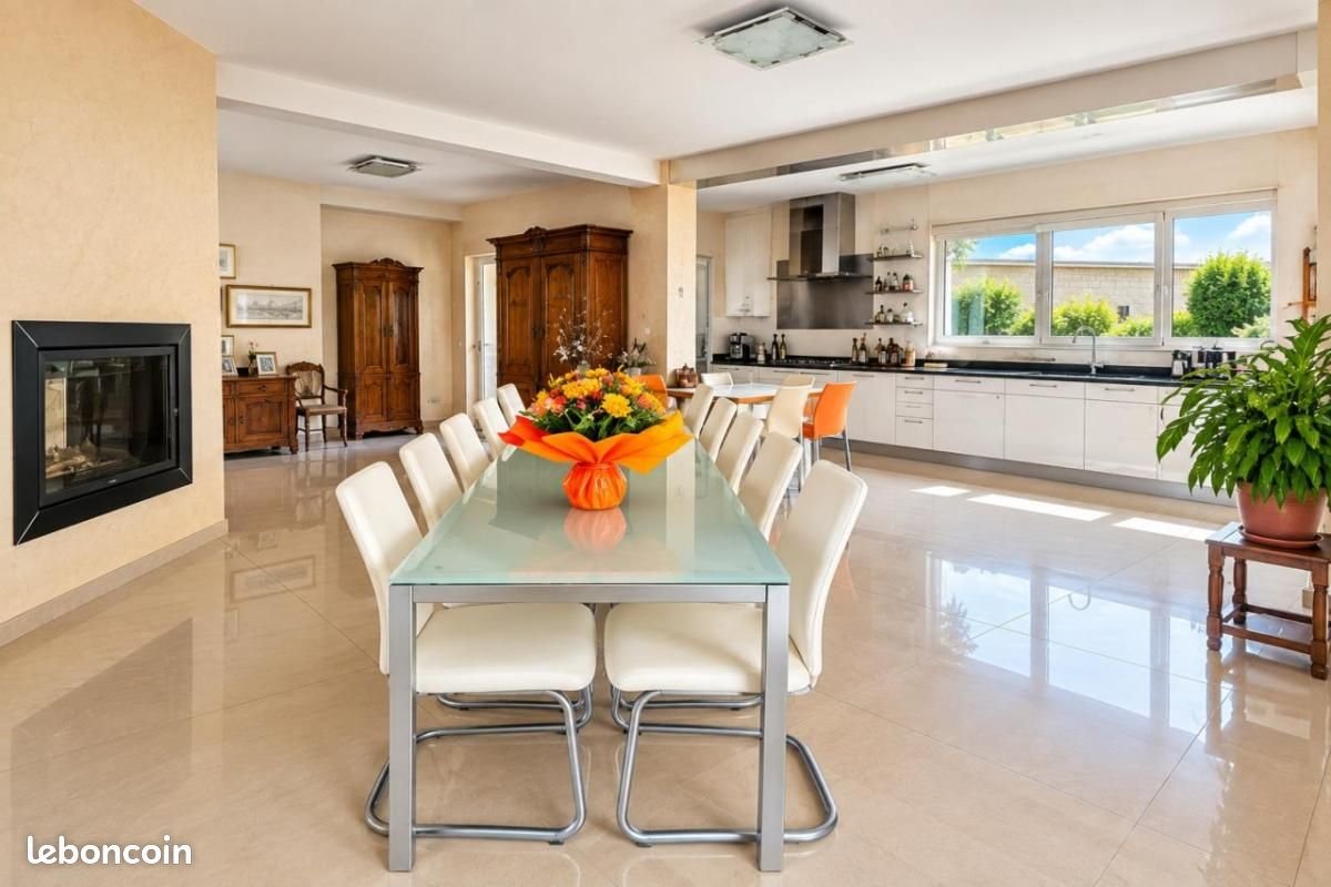 Maison à vendre, 375m², Dijon