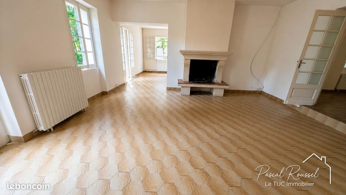 Maison à vendre, 140m², Saint-Christoly-de-Blaye