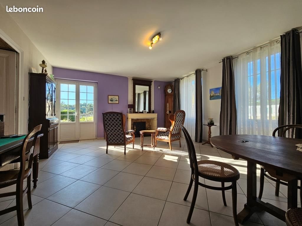 Maison à vendre, 249m², Eyrans