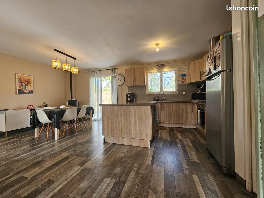 Maison à vendre, 105m², Saint-Yzan-de-Soudiac