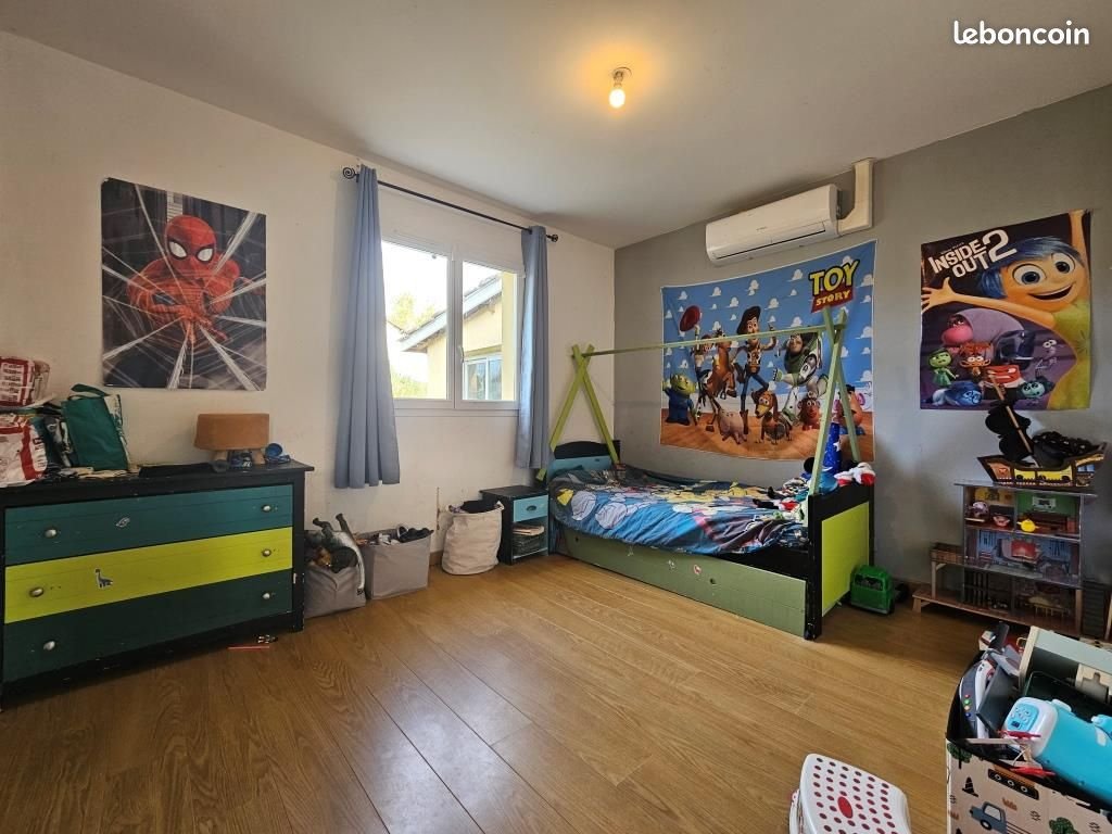 Maison à vendre, 105m², Saint-Yzan-de-Soudiac