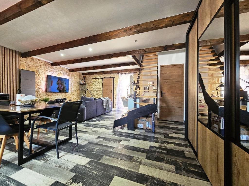 Maison à vendre, 99m², Saint-Yzan-de-Soudiac
