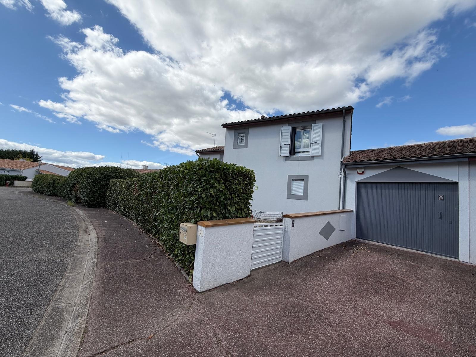 Maison à vendre, 103m², Étauliers