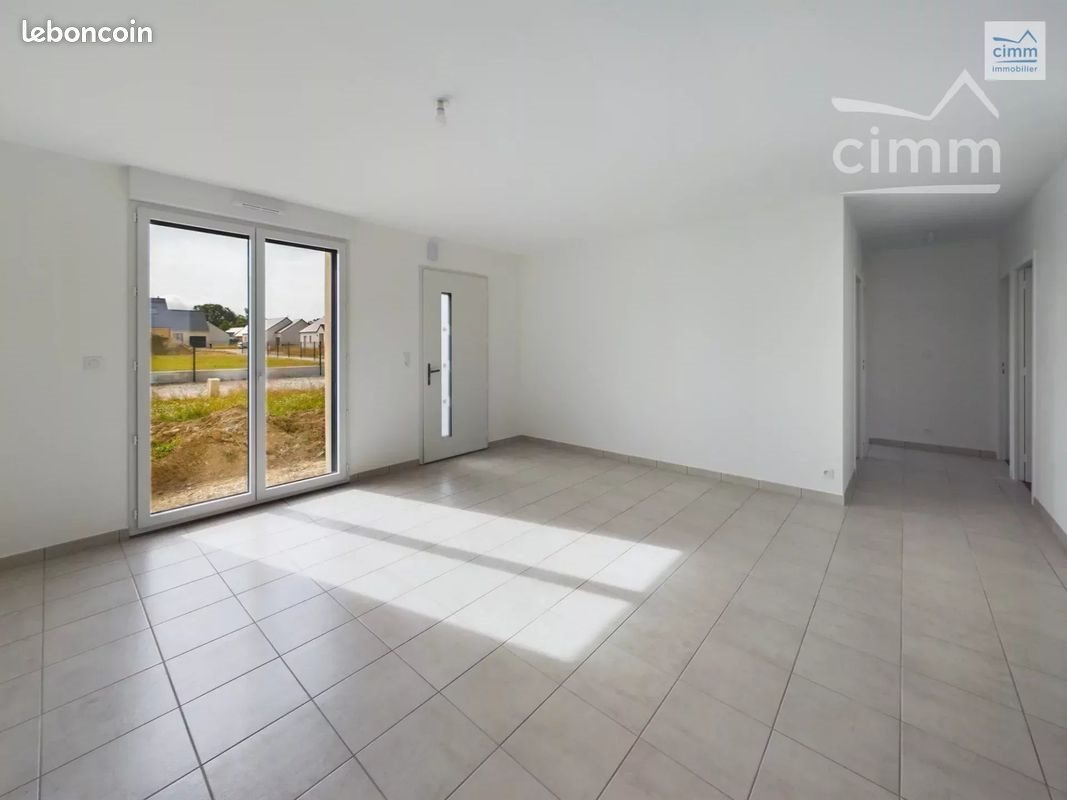 Maison à louer, 84m², Lieuron