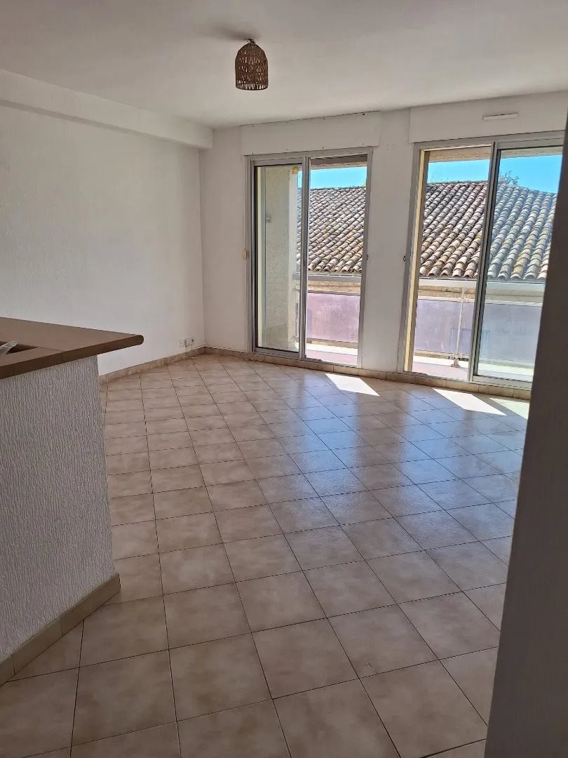 Appartement à louer, 43m², Poussan