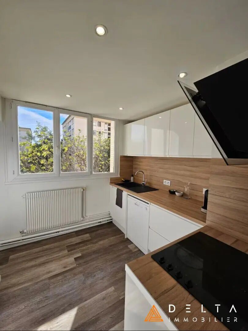 Appartement à vendre, 69m², Vénissieux
