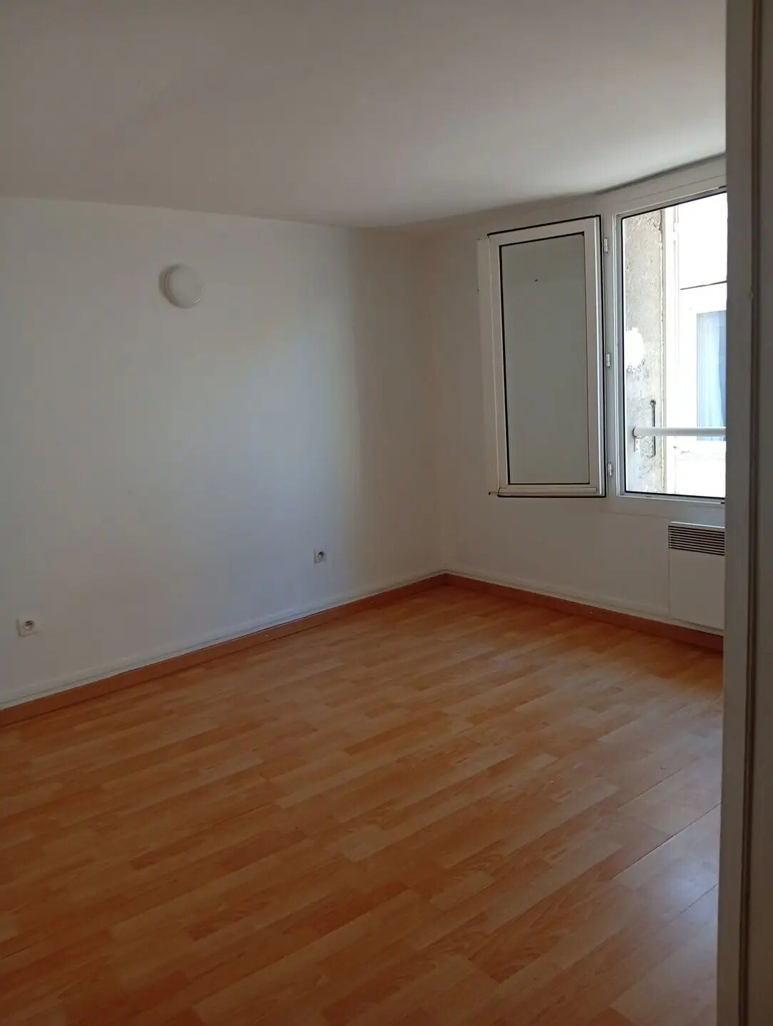 Maison à louer, 77m², Moussan