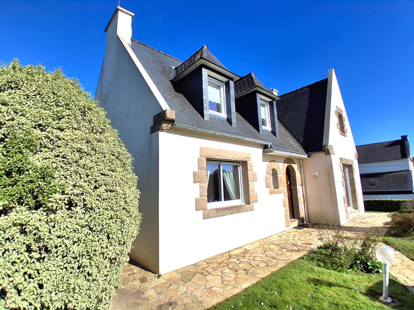 Maison à vendre, 132m², Plouédern