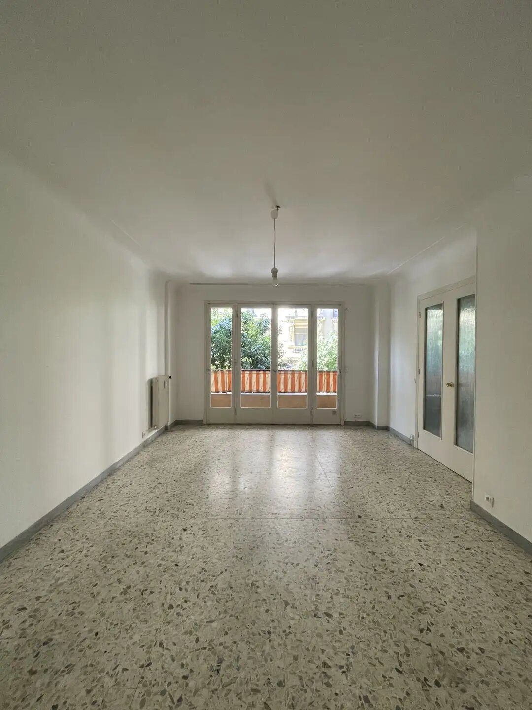 Appartement à louer, 35m², Menton