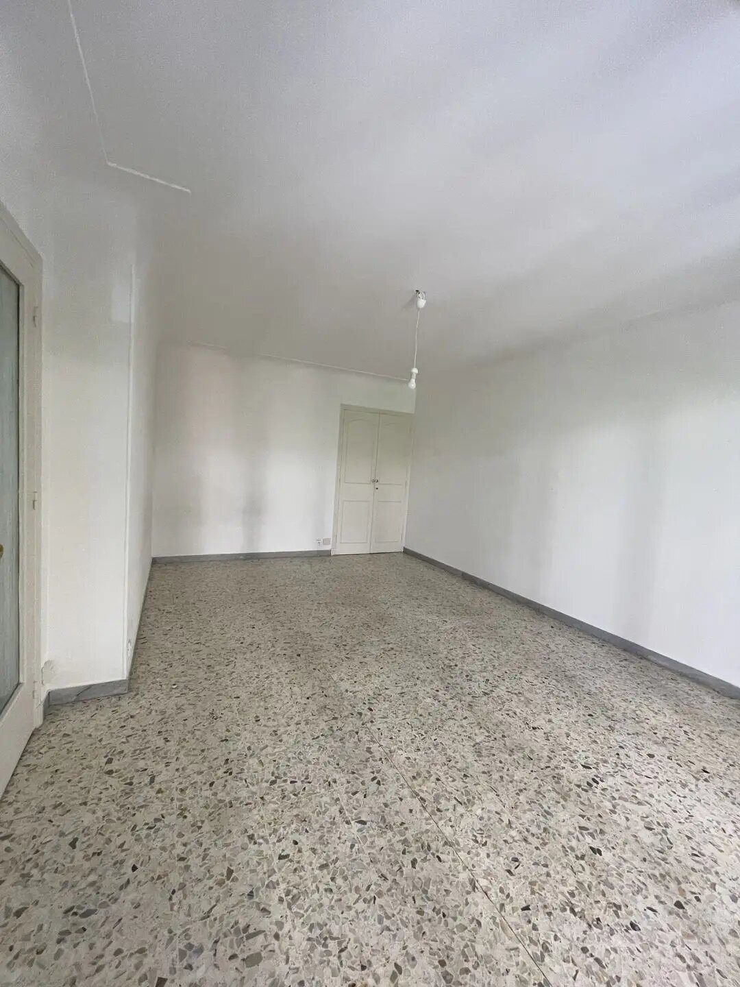 Appartement à louer, 35m², Menton