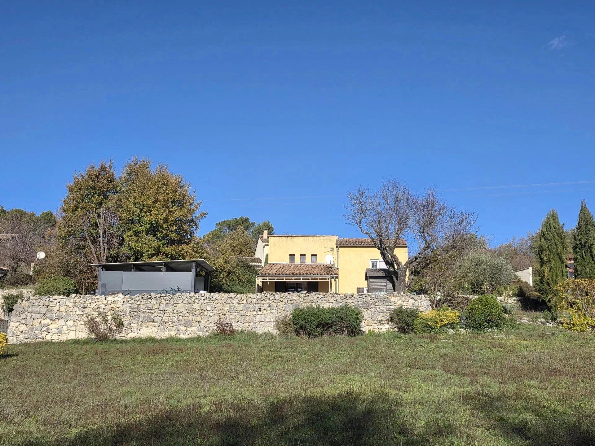 Maison à vendre, 95m², Saignon