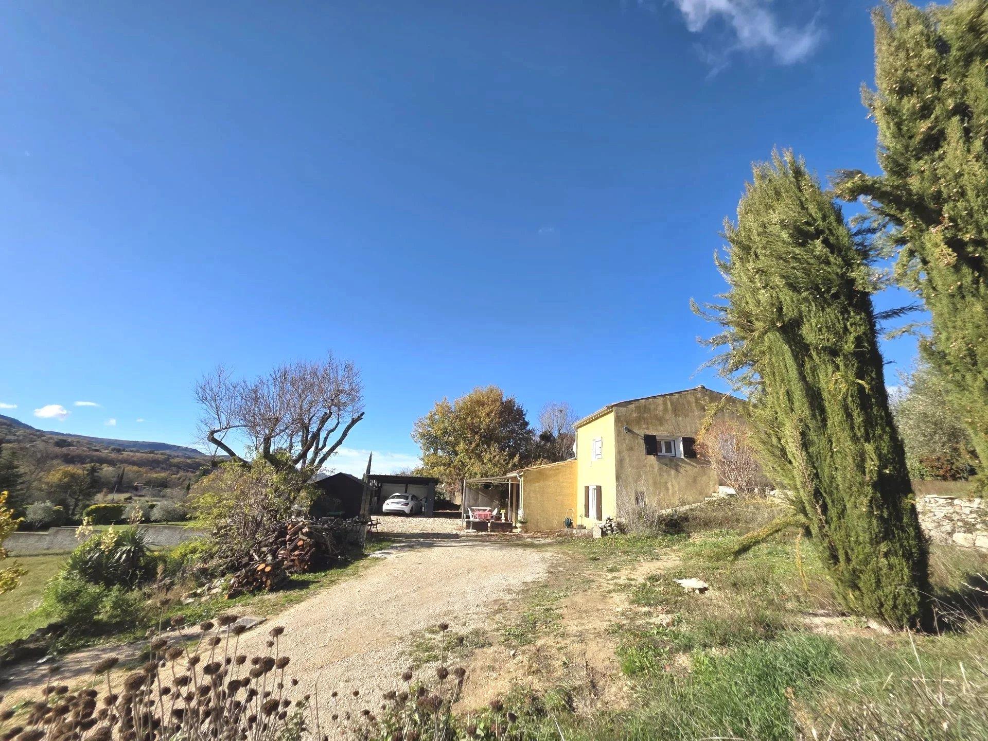 Maison à vendre, 95m², Saignon