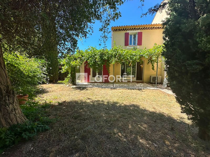 Maison à louer, 72m², Arles