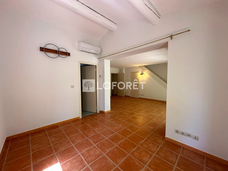 Maison à louer, 72m², Arles