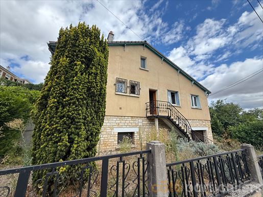 Maison 6 pièces 96 m² · à Saint-Amand-Montrond · 96 m² · 91 990 €