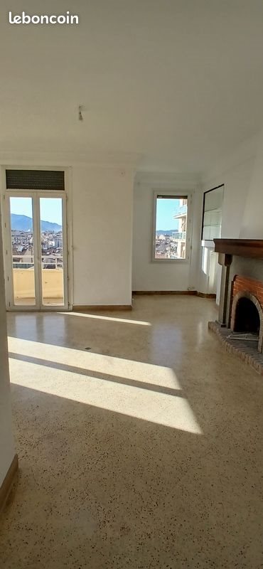 Appartement à louer, 152m², Marseille 1er