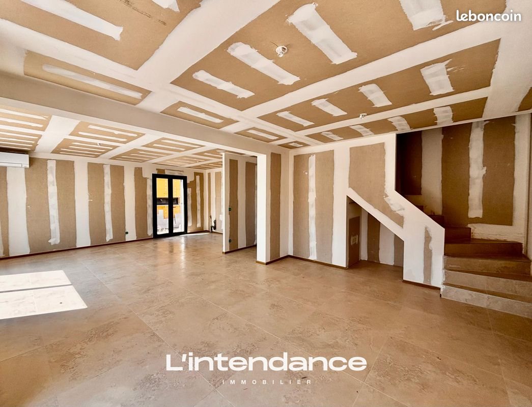 Maison à vendre, 92m², Pierrefeu-du-Var