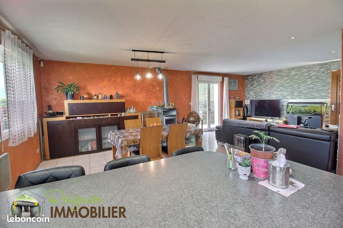 Maison à vendre, 106m², Monnetier-Mornex