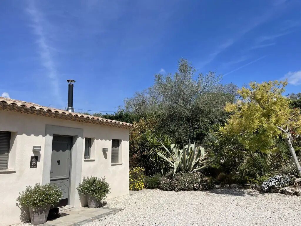 Maison à louer, 93m², Valbonne