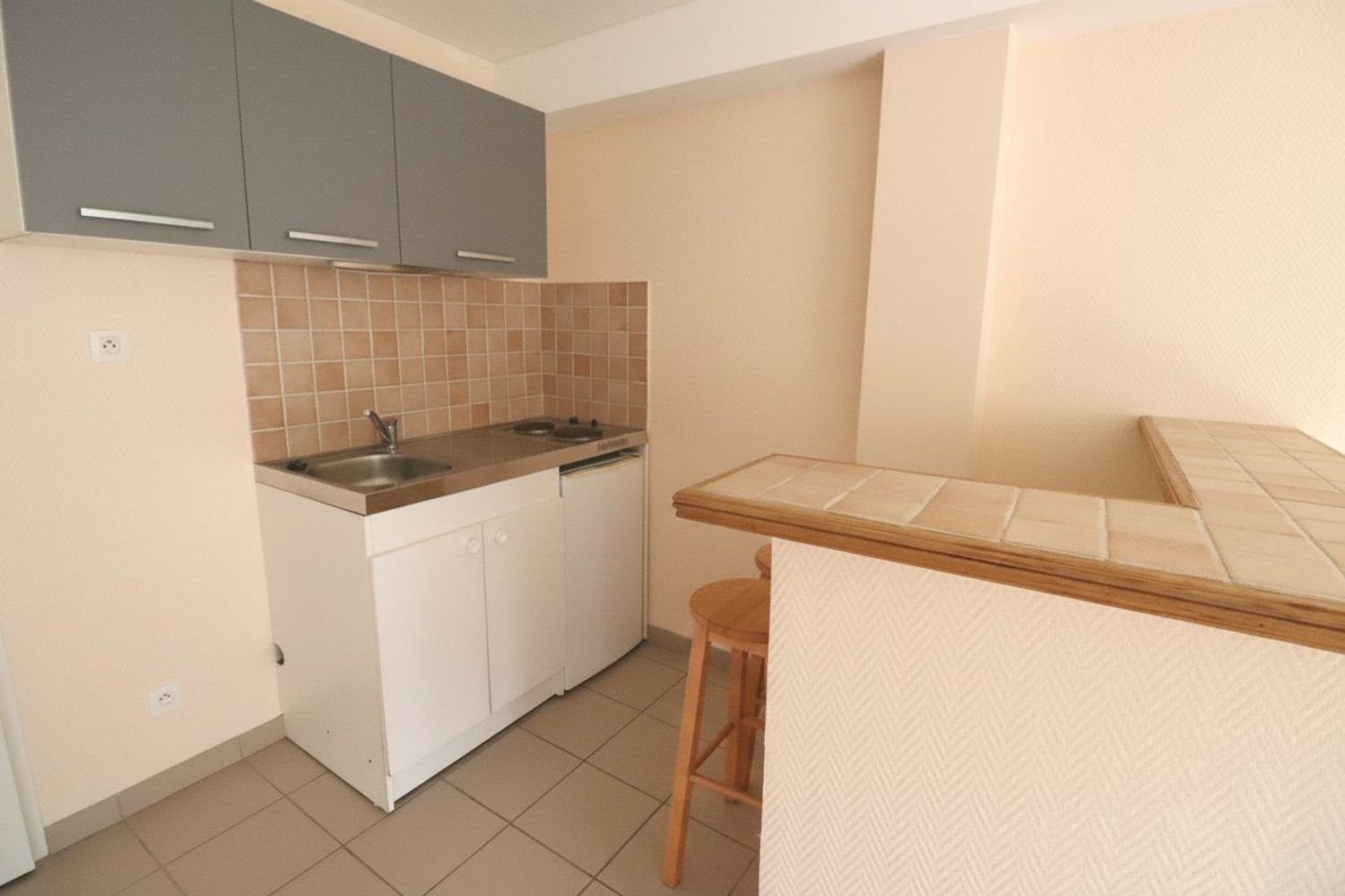 Appartement à louer, 26m², La Côte-Saint-André