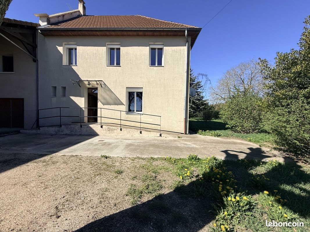 Maison à louer, 116m², Champier