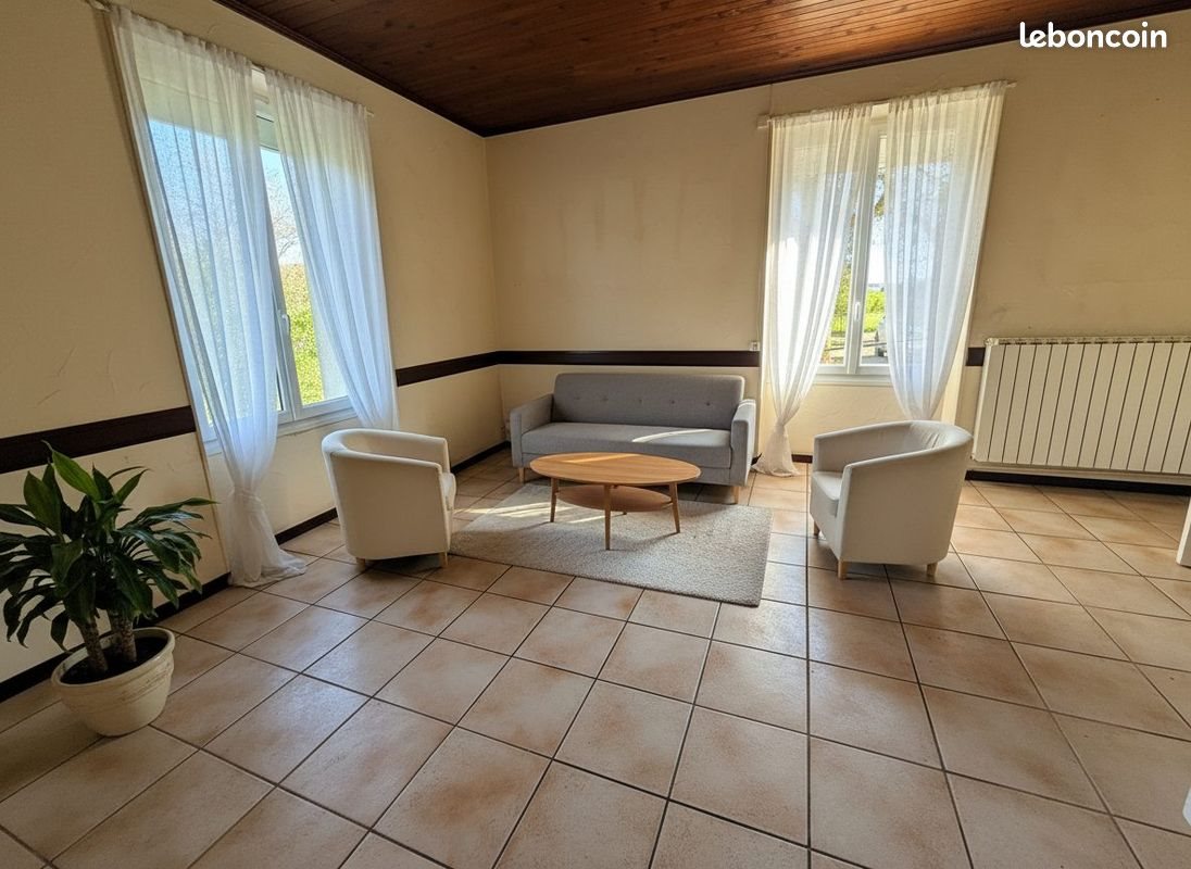 Maison à louer, 116m², Champier