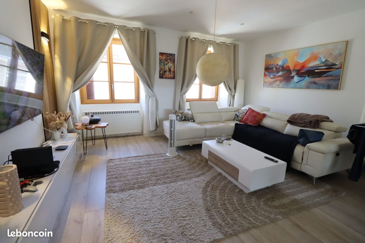 Appartement à vendre, 421m², La Côte-Saint-André
