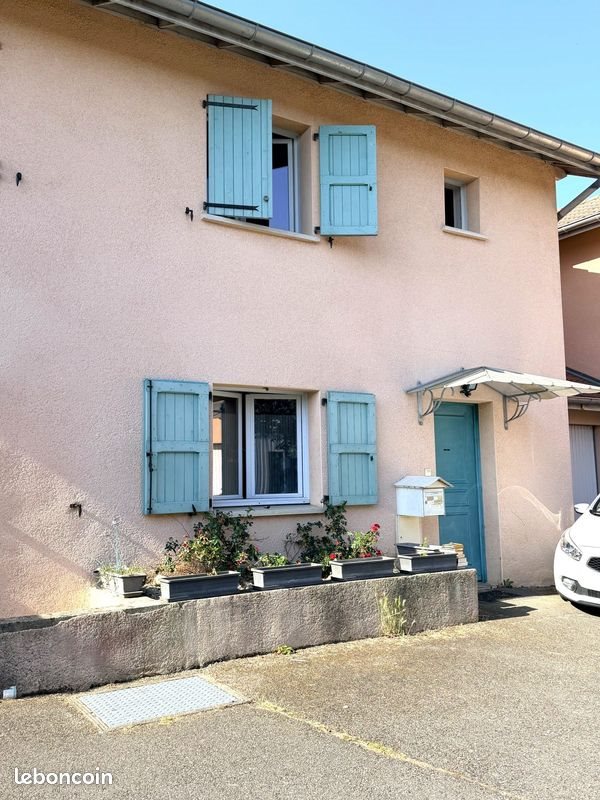 Maison à louer, 81m², Saint-Etienne-de-Saint-Geoirs