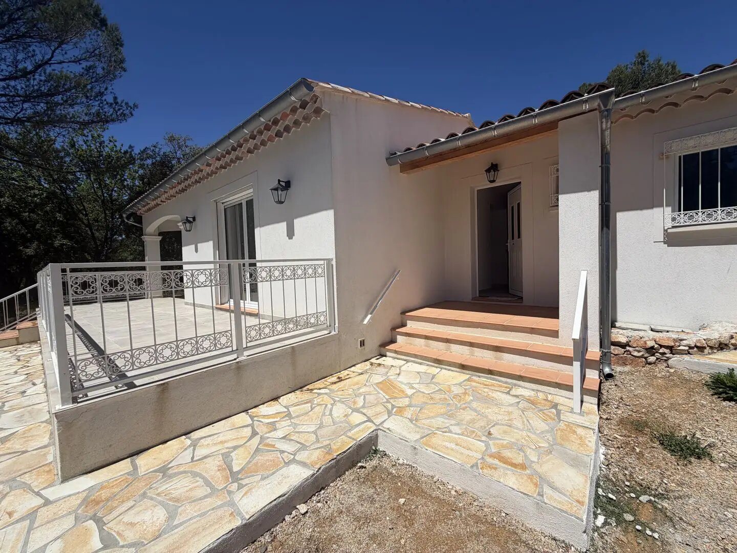 Maison à vendre, 119m², Régusse