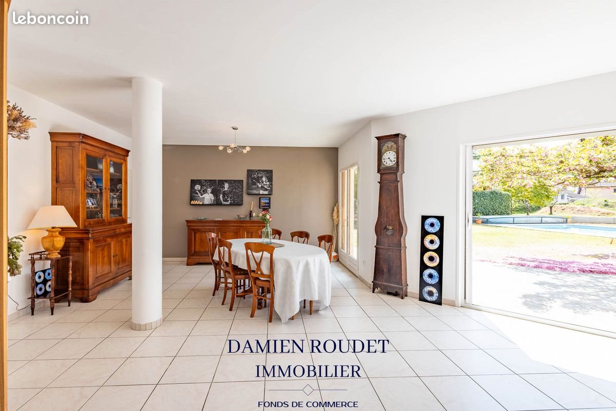 Maison à vendre, 240m², Frontonas