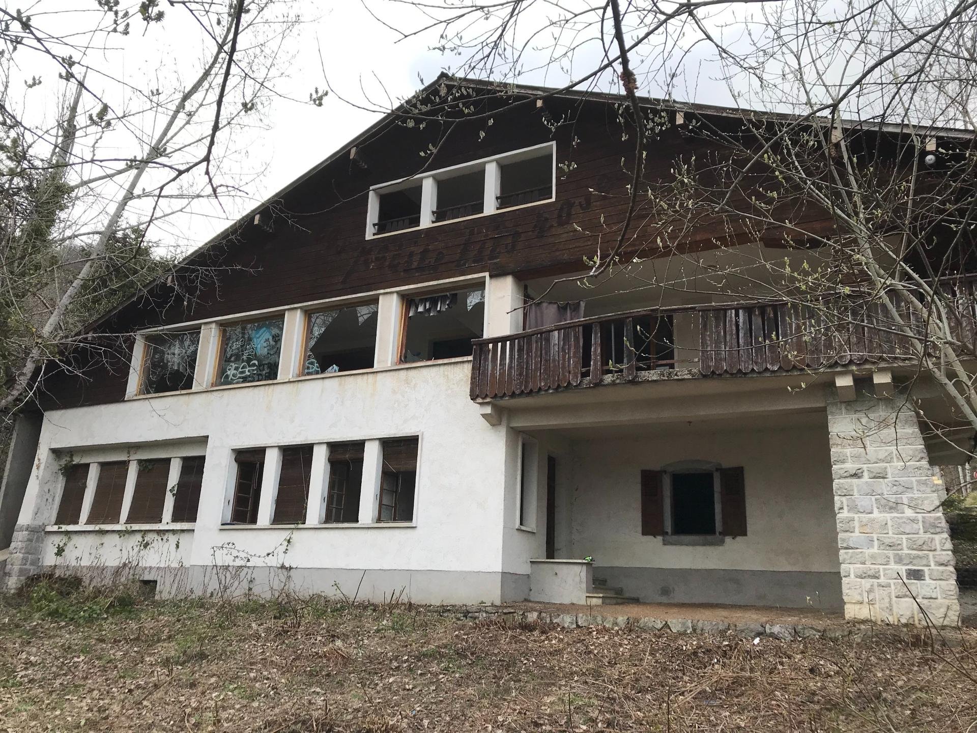 Maison à vendre, 477m², Arâches-la-Frasse (Les Carroz d'Arâches)