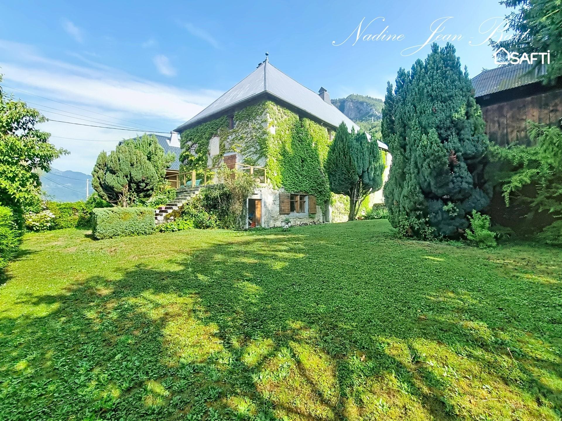 Maison à vendre, 400m², Châtillon-sur-Cluses