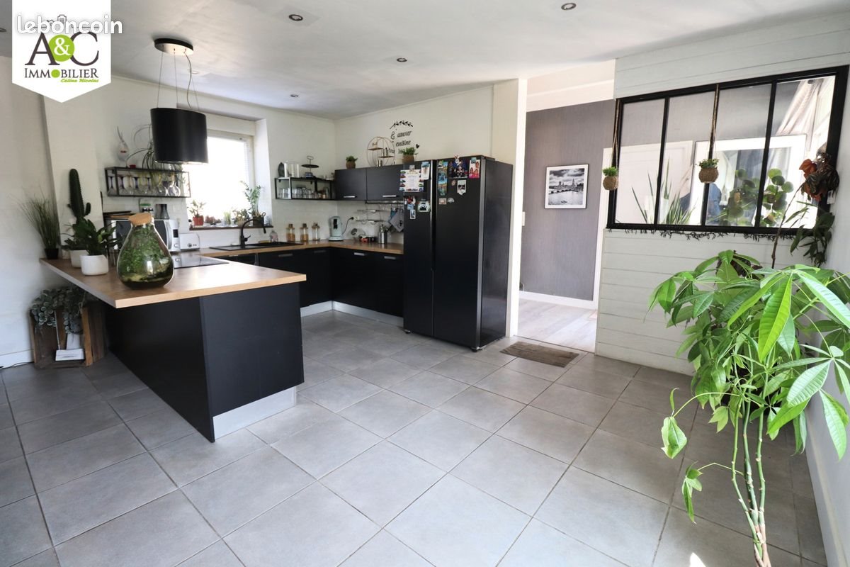 Maison à vendre, 121m², Quéven