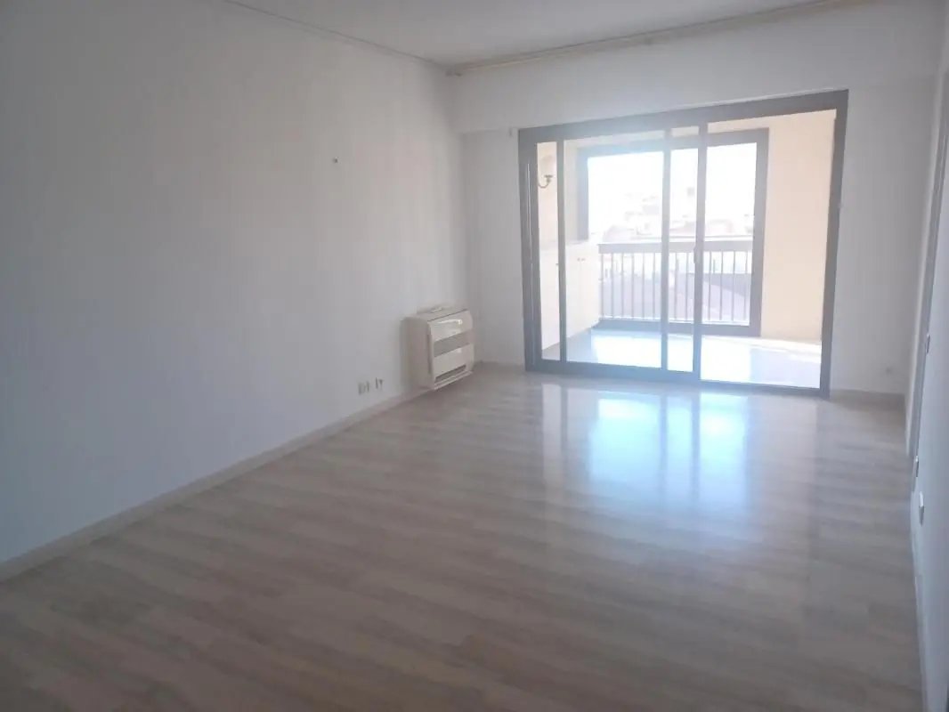 Appartement à louer, 46m², Cannes